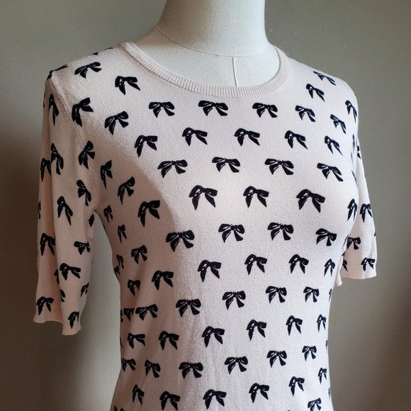 Vintage inspired Premise tan sweater w/ bow print - Picture 1 of 10